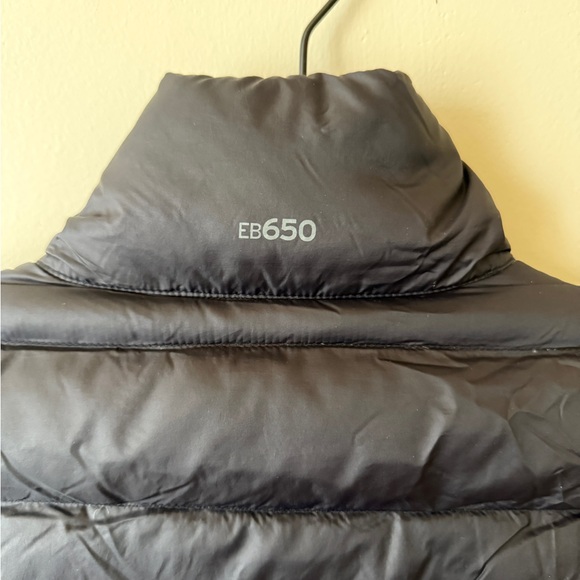 Eddie Bauer Men's Black Down Filled Vest - Picture 6 of 6